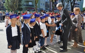 Rozpoczęcie roku szkolnego dla klas 1-3 (9)